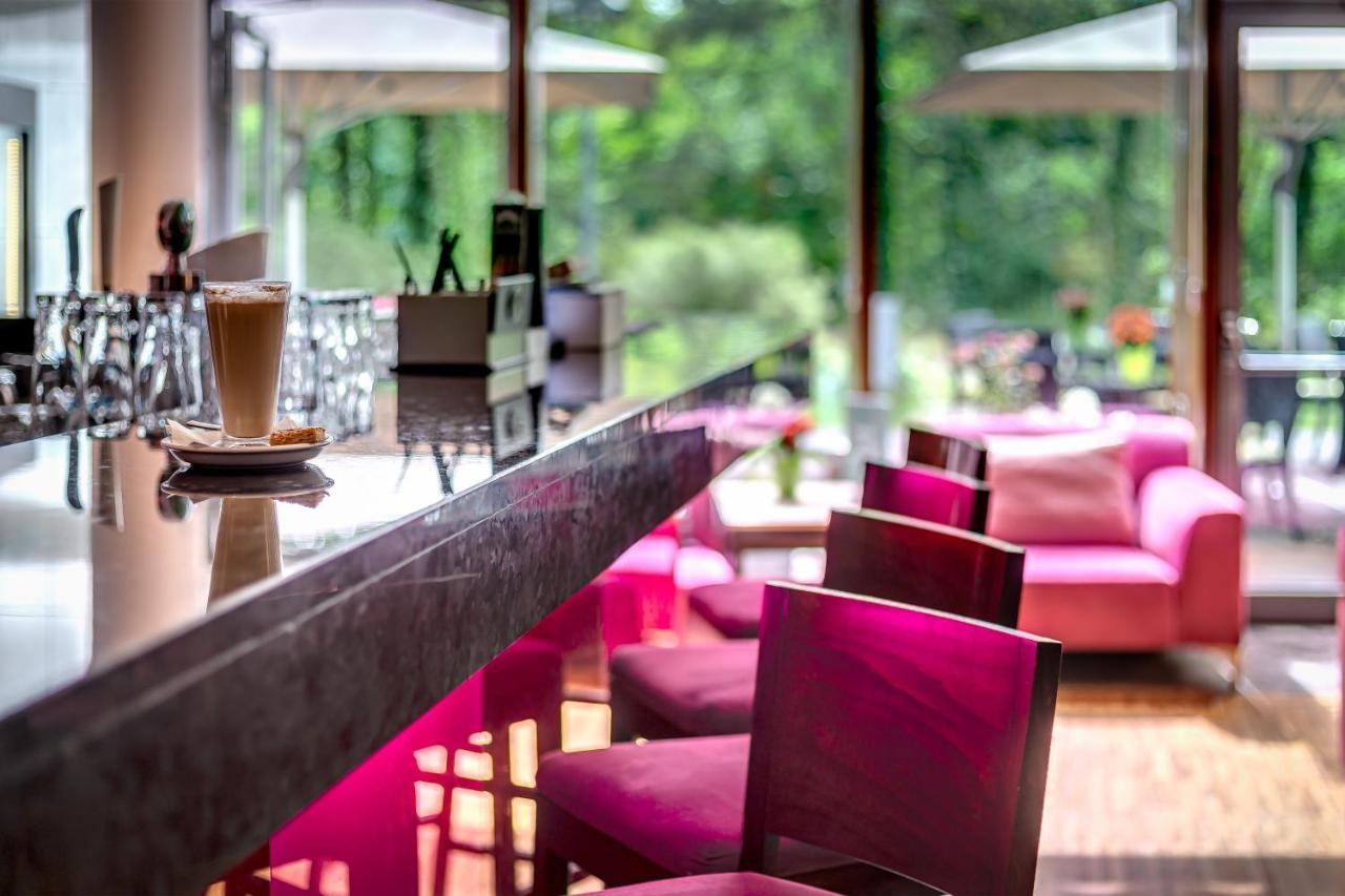 Holiday Inn Resort Warsaw Jozefow By Ihg Esterno foto