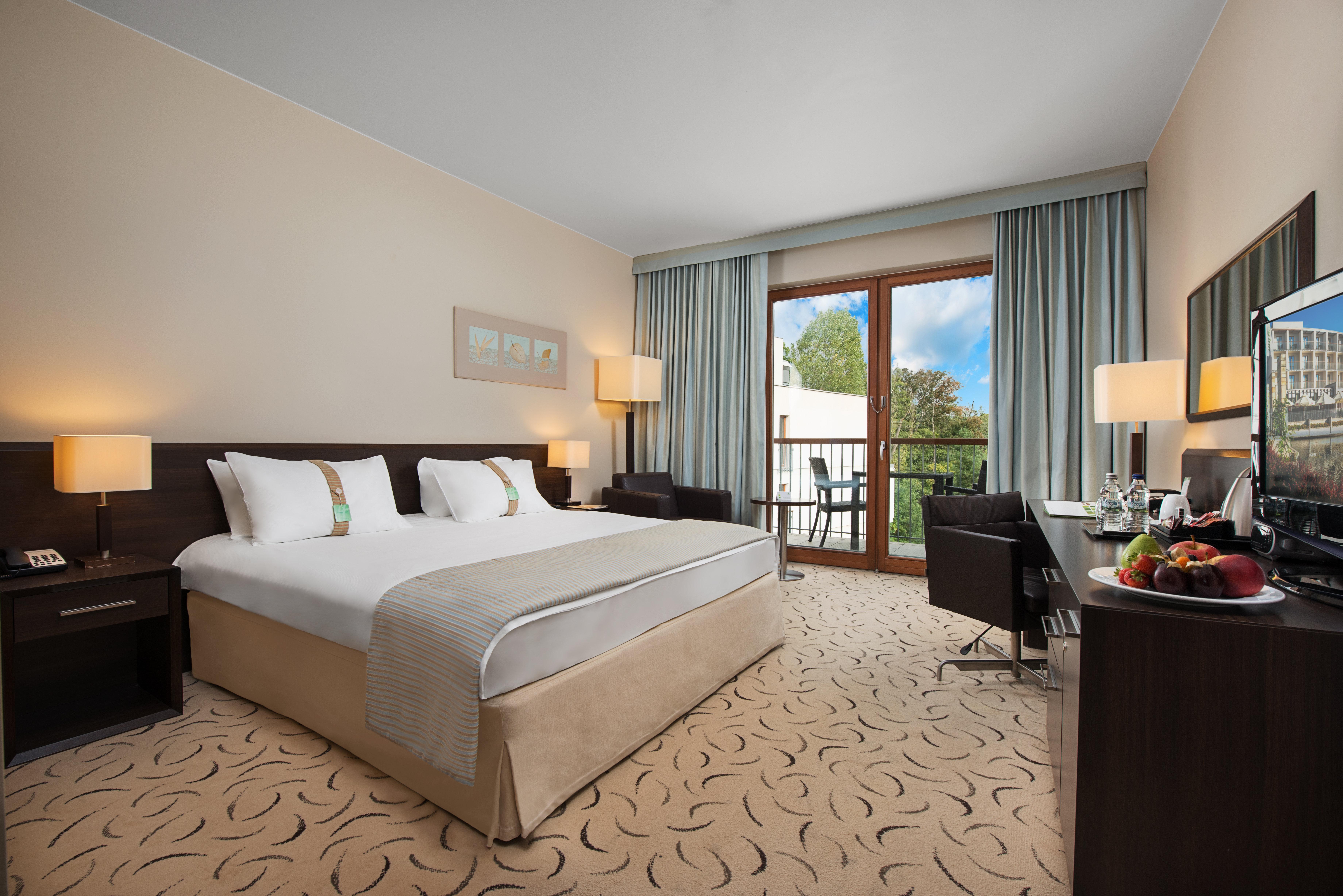 Holiday Inn Resort Warsaw Jozefow By Ihg Esterno foto