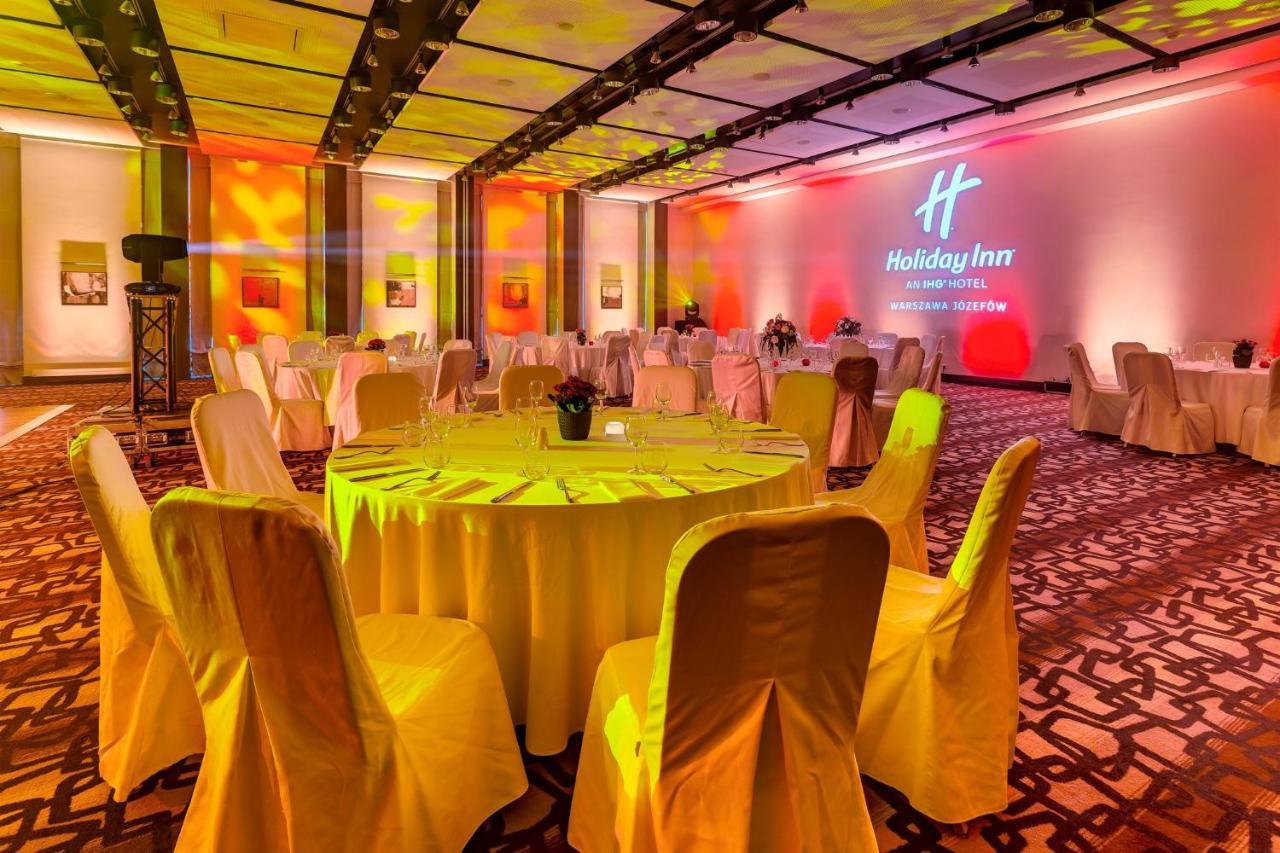 Holiday Inn Resort Warsaw Jozefow By Ihg Esterno foto