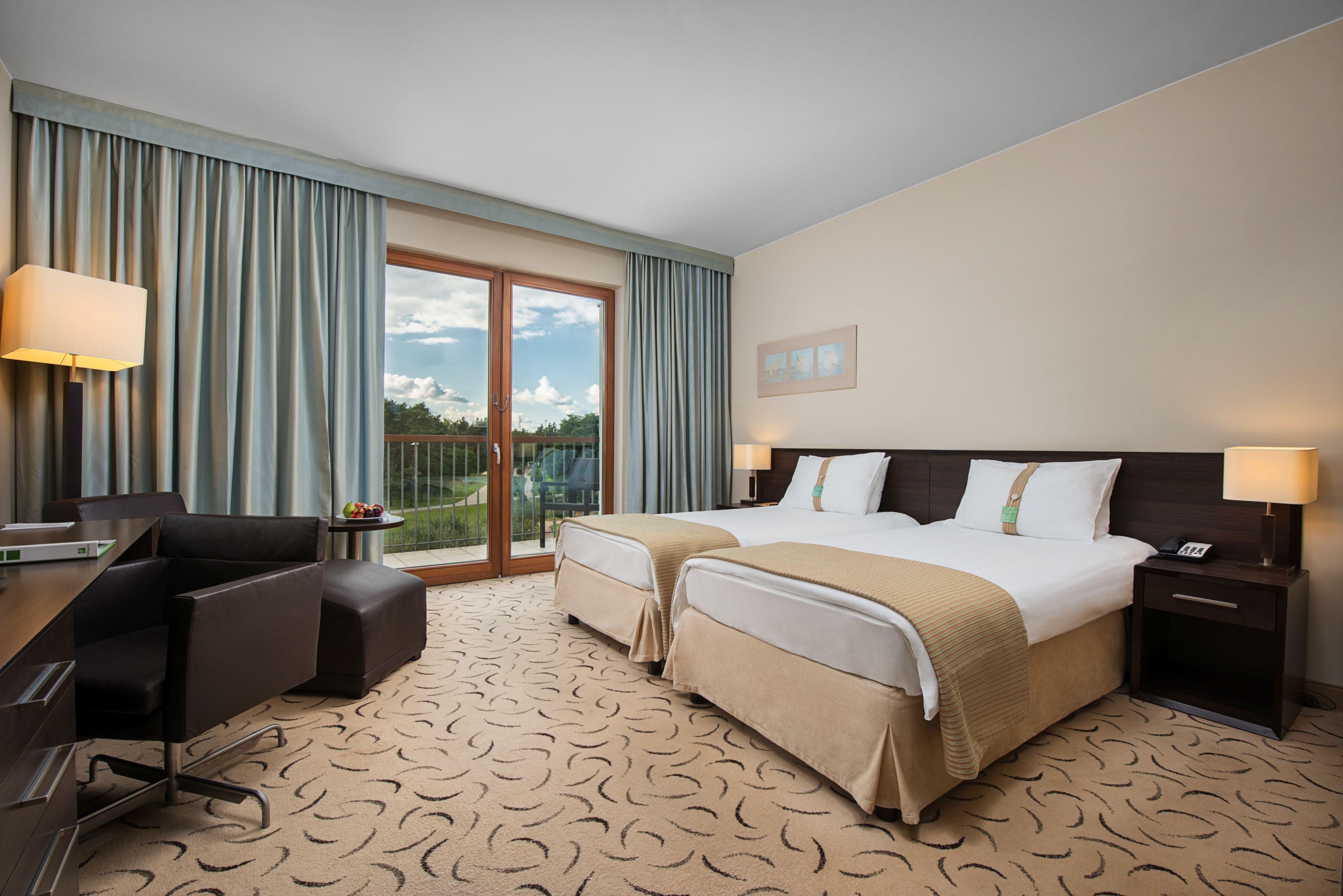 Holiday Inn Resort Warsaw Jozefow By Ihg Esterno foto