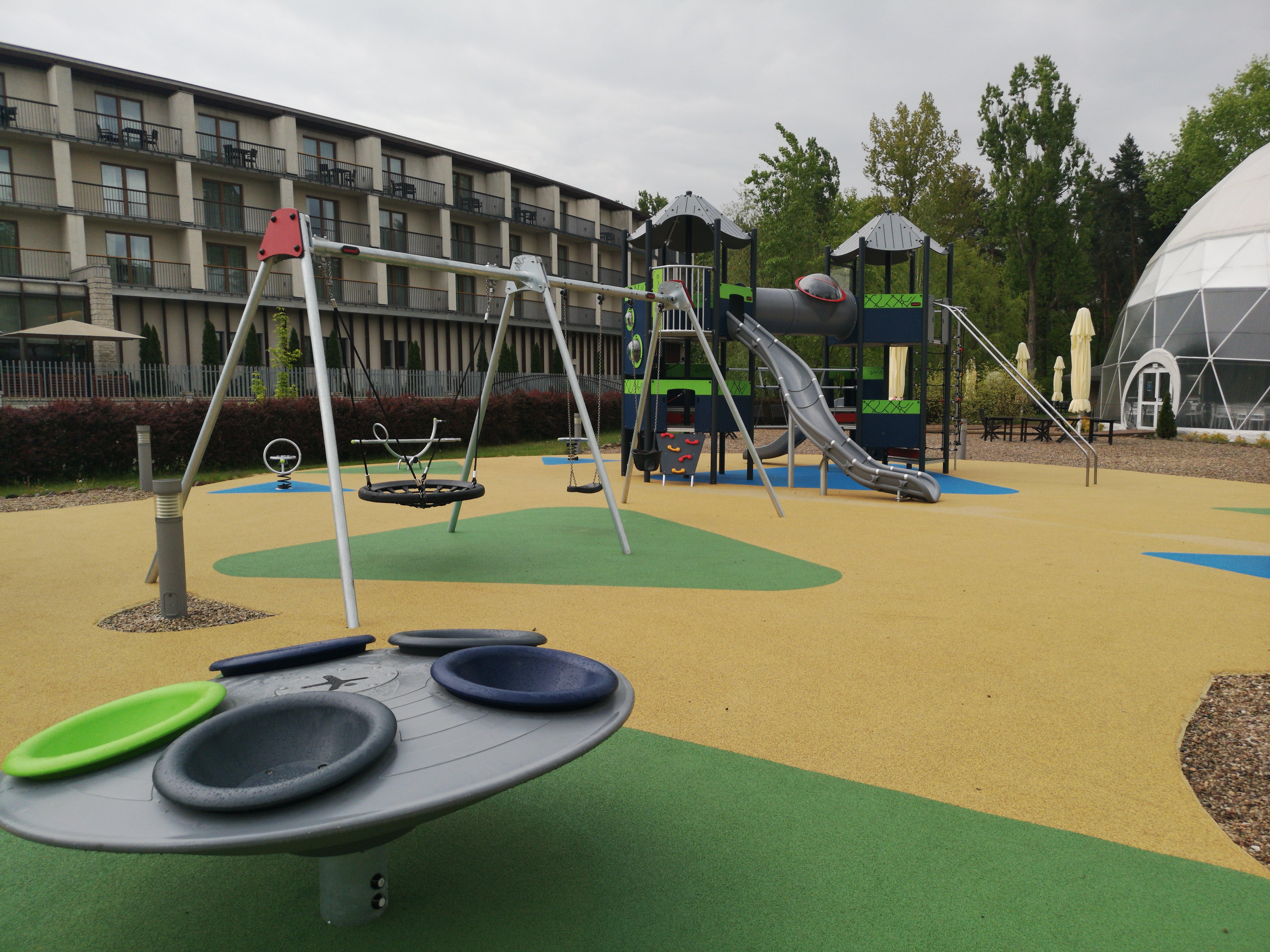 Holiday Inn Resort Warsaw Jozefow By Ihg Esterno foto
